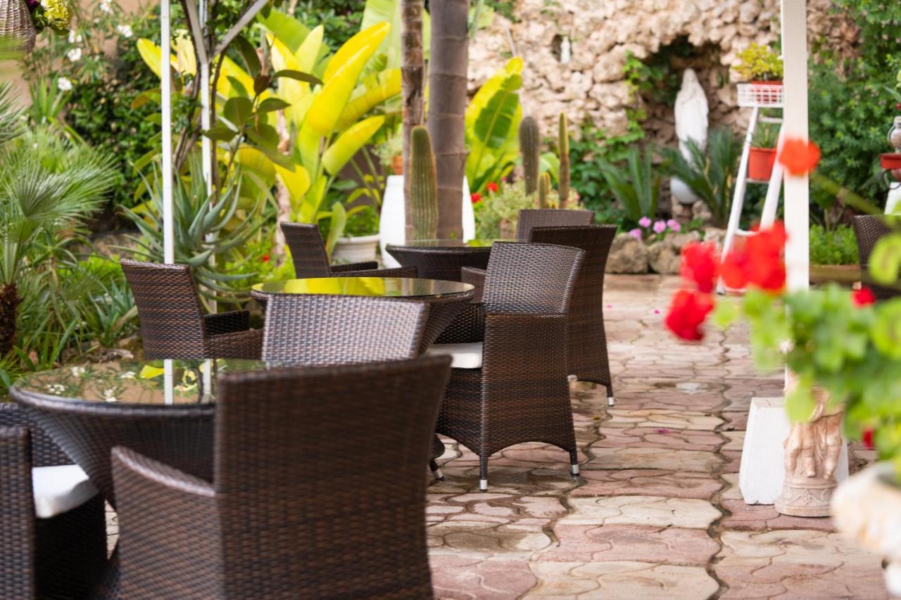 Hotel Costa D'Oro ตอร์เร โอโว ภายนอก รูปภาพ