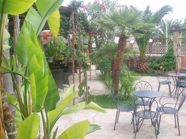Hotel Costa D'Oro ตอร์เร โอโว ภายนอก รูปภาพ