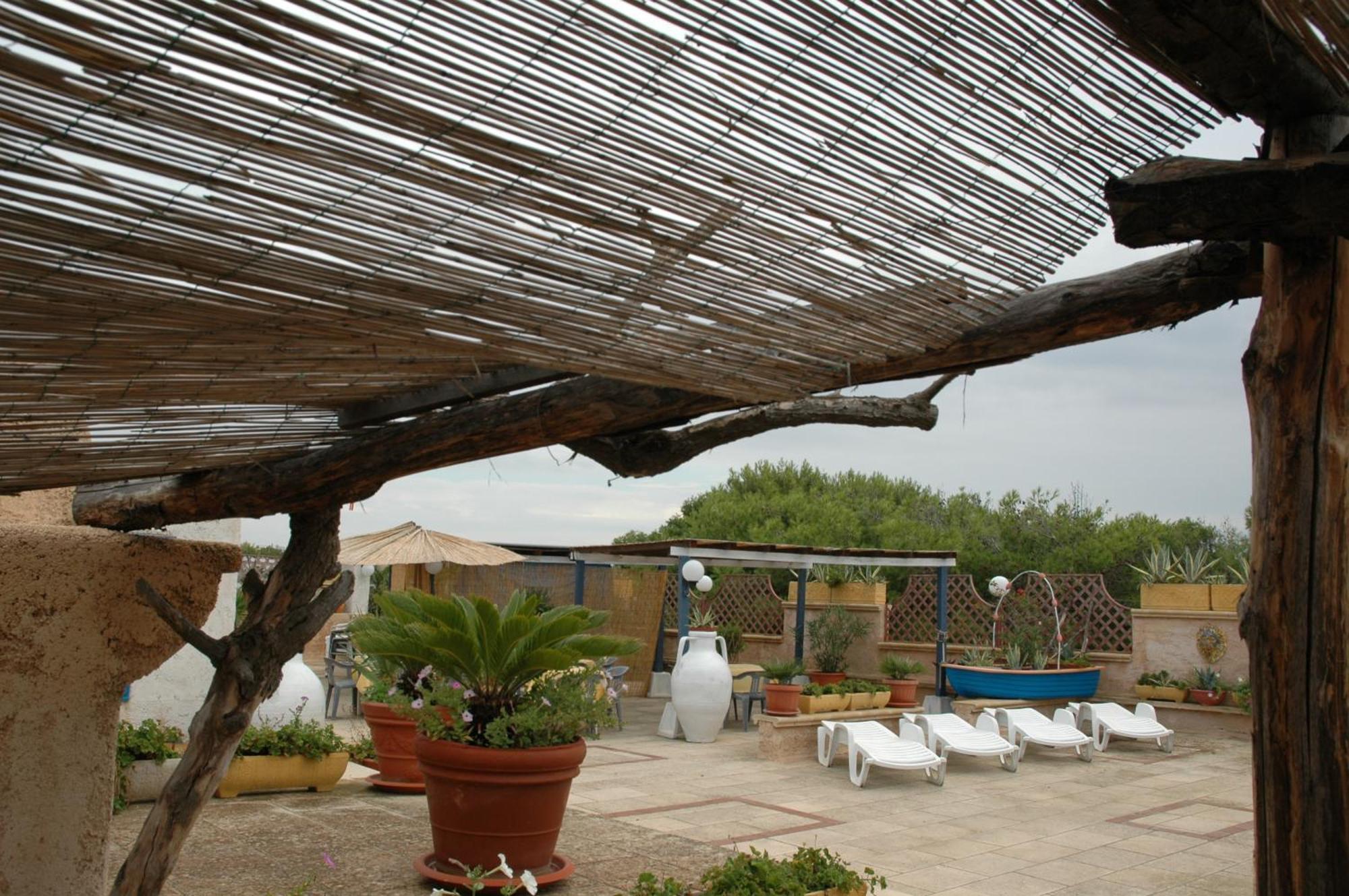 Hotel Costa D'Oro ตอร์เร โอโว ภายนอก รูปภาพ