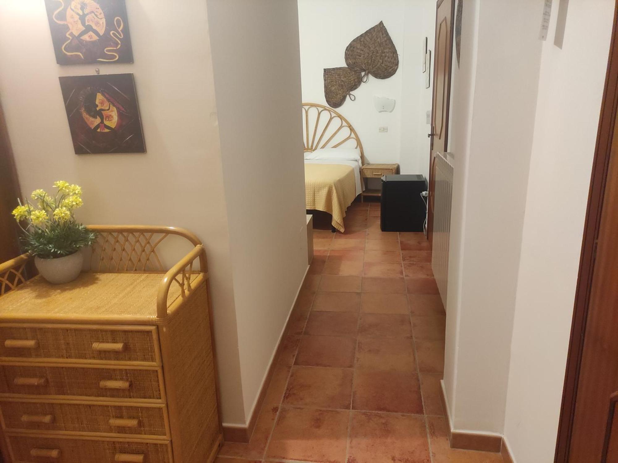 Hotel Costa D'Oro ตอร์เร โอโว ภายนอก รูปภาพ
